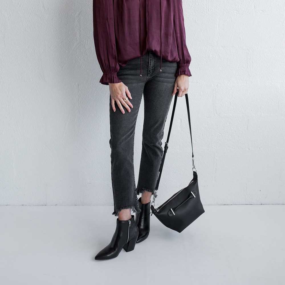Dolce Vita Aden Black Bootie - Picture 3 of 7